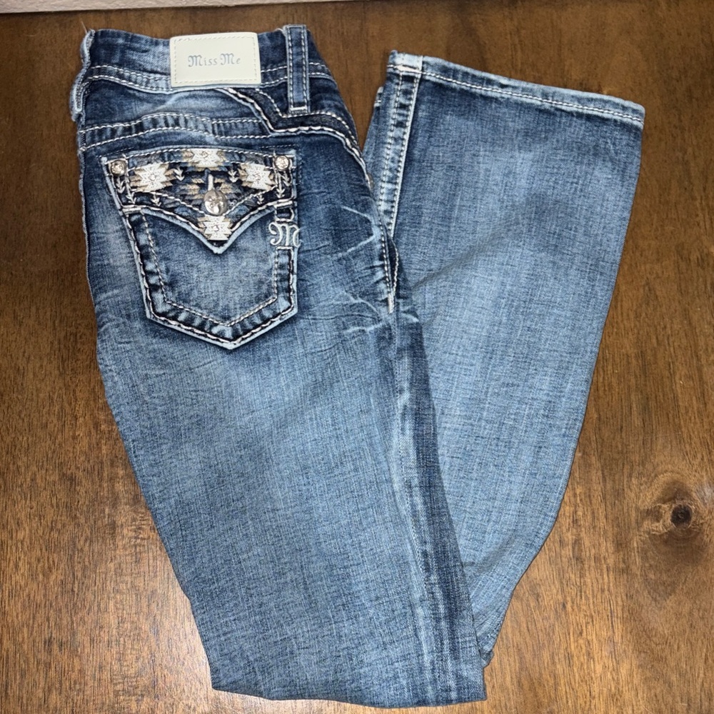 Miss Me Women's Low Rise Boot Cut Jeans with Embellished Pockets
